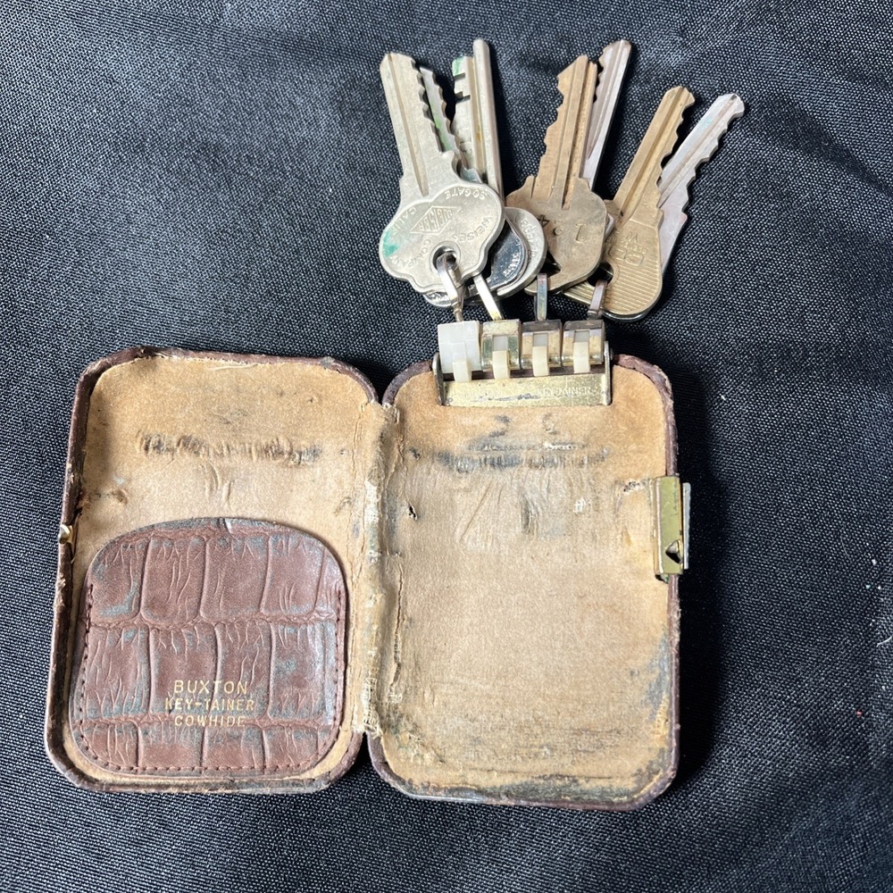 Vintage Buxton Leather Key Holder‎ - 4 Hooks For Keys - Leather Slot
